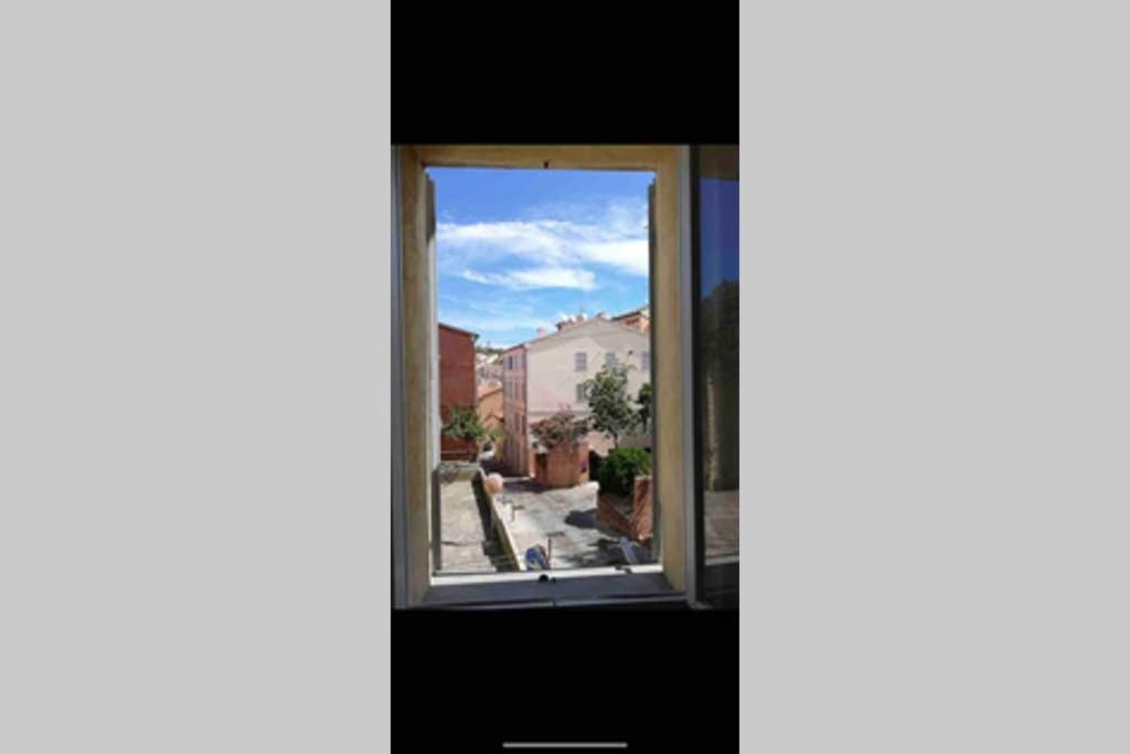 Appartamento Nel Centro Storico Ancona Exterior foto